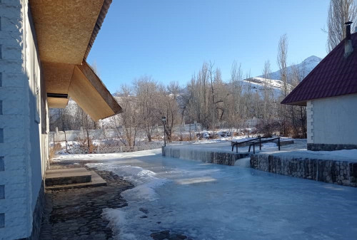 Кошара с чабанским домом